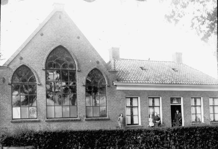 Oude school Gorredijksterweg in Jubbega