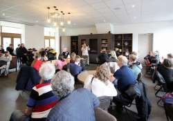 08  Burgemeester  Fokkens vertelt over de oorlog