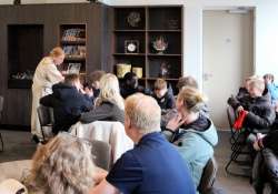 09  Burgemeester  Fokkens geeft antwoord op vragen